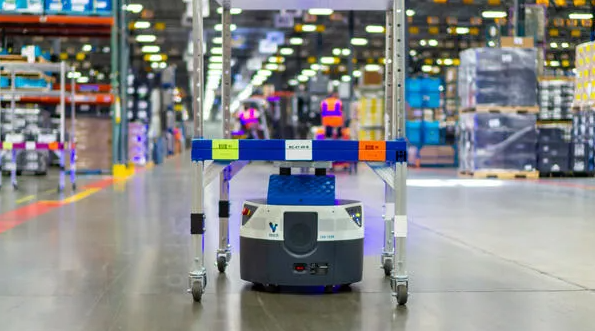 files/dateien/images/L%C3%B6sungen/cartconnect_roboter.png